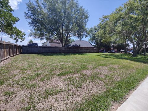 5201 Hampton Ct, Rosenberg, TX, 77471-5562 | Card Image
