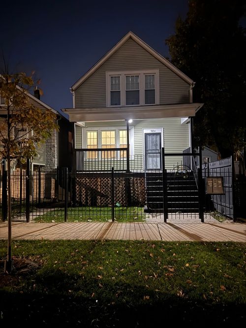 7034 S Hermitage Ave, Chicago, IL, 60636-3312 | Card Image