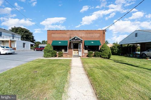337 Wayne Ave, CHAMBERSBURG, PA, 17201-3716 | Card Image