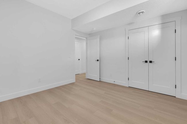 42 Collingwood Place Nw, House other with 5 bedrooms, 4 bathrooms and 2 parking in Calgary AB | Image 44