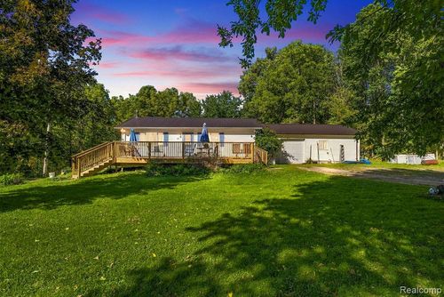 87 Burley Dr, Columbiaville, MI, 48421-9723 | Card Image