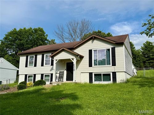 608 Williams Dr, Eureka, MO, 63025-2188 | Card Image