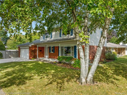 11285 Hanover Dr, Warren, MI, 48093-5524 | Card Image