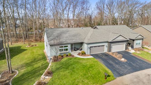 9456 Sassafras Trl, Portage, MI, 49002-7400 | Card Image