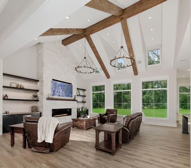 Family Room | Image 9