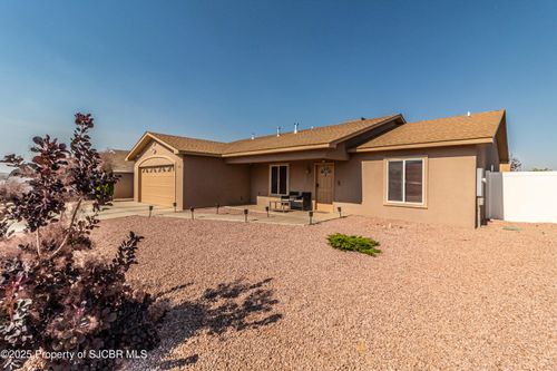 709 Monarch St, Farmington, NM, 87401-4429 | Card Image