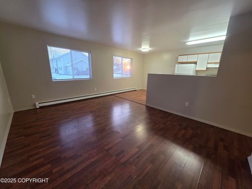 305 N Valley Way, Palmer, AK, 99645-6181 | Card Image
