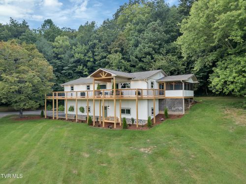 365 Plainview Heights Cir, Greeneville, TN, 37745-3041 | Card Image