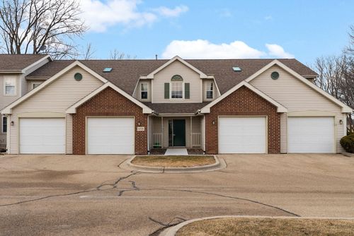 101-859 Park Street, Oregon, WI, 53575 | Card Image