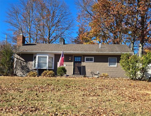 1 Staubitz Ave, Pearl River, NY, 10965-1436 | Card Image