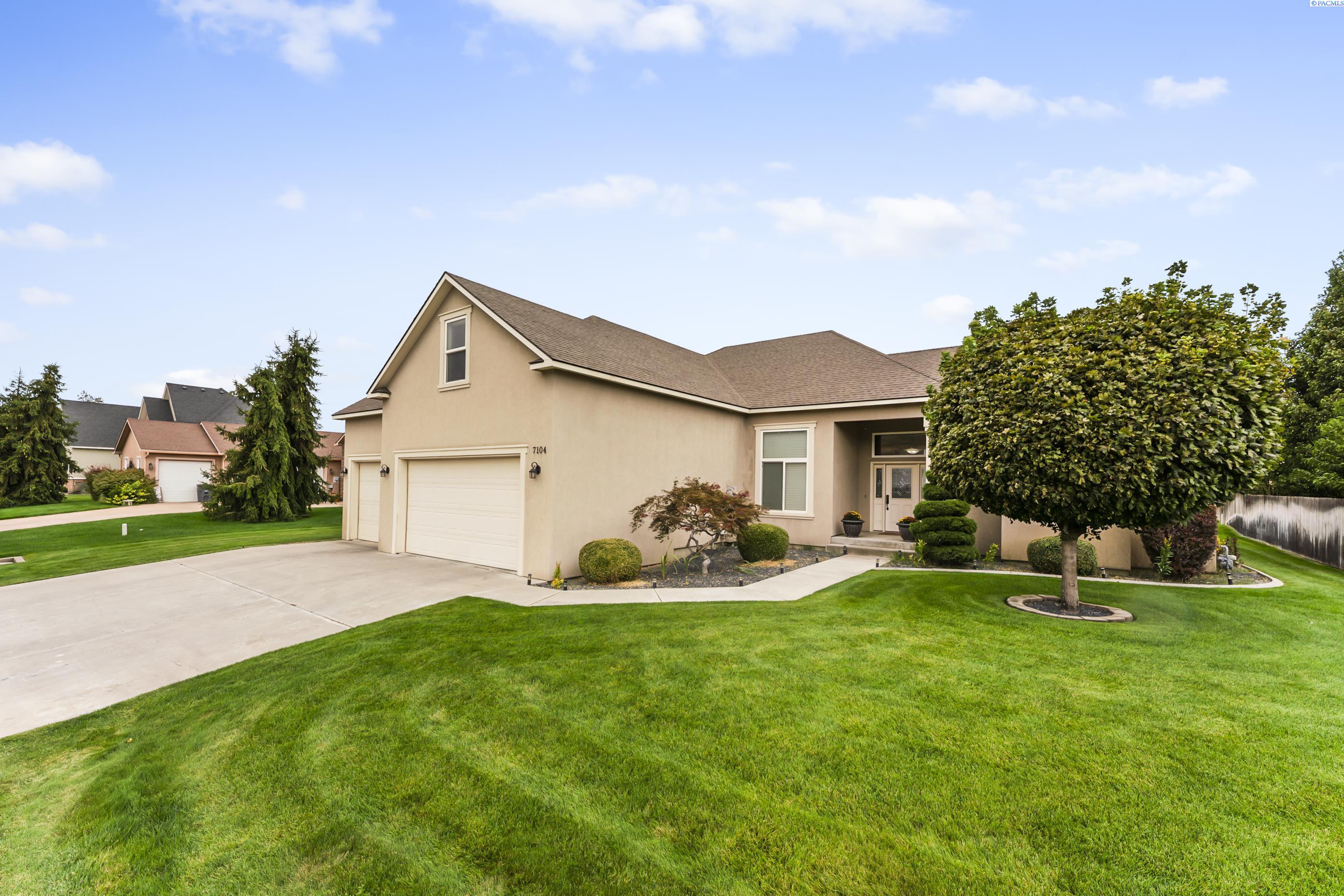 13th Ave, Kennewick, WA 99338