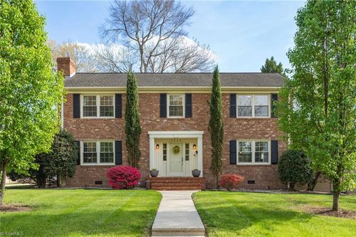 2838 Bedford St, Burlington, NC, 27215-4673 | Card Image