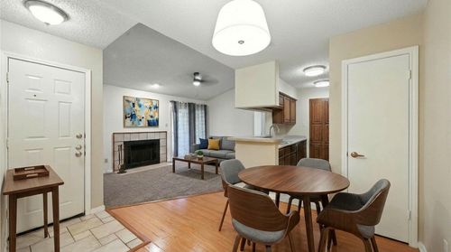 apt-3121-2101 Friendly Dr, Arlington, TX, 76011-8830 | Card Image