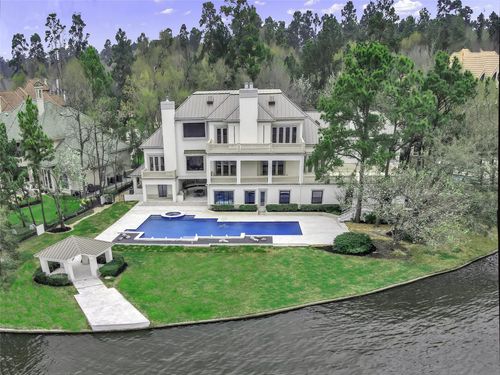 10 W Isle Pl, The Woodlands, TX, 77381-3300 | Card Image