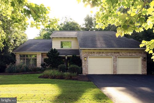 1426 Ridge Master Dr, STATE COLLEGE, PA, 16803-3162 | Card Image
