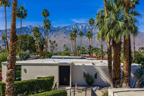 199 Desert Lakes Dr, Palm Springs, CA, 92264-5526 | Card Image
