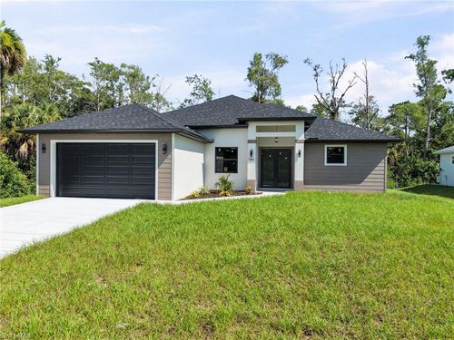 580 Woodview Dr, LEHIGH ACRES, FL, 33972-1086 | Card Image