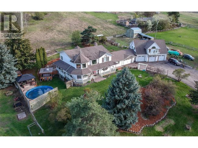 6655 Cosens Bay Rd, House other with 7 bedrooms, 5 bathrooms and 8 parking in Coldstream BC | Image 9