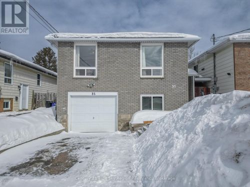 35 Mcgibbon St, North Bay, ON, P1B8T5 | Card Image