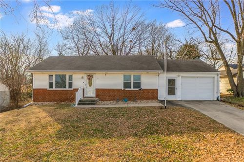 124 Almond Street, Platte City, MO, 64079 | Card Image