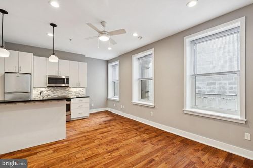 3r-126 S 16th St, PHILADELPHIA, PA, 19102-2818 | Card Image