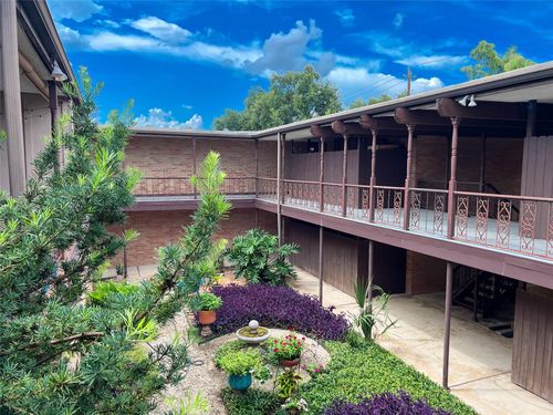 apt-102-2516 Commonwealth St, Houston, TX, 77006-2556 | Card Image