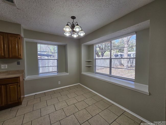 6911 Brookport, House other with 3 bedrooms, 2 bathrooms and null parking in Leon Valley TX | Image 4