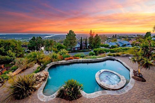 7133 Obelisco Cir, Carlsbad, CA, 92009-6522 | Card Image