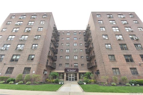 a65-87-40 Francis Lewis, New York, NY, 11427 | Card Image
