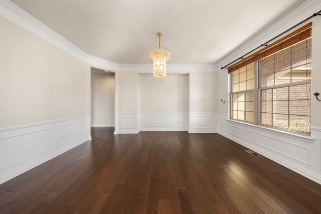 VIEWS OF DINING ROOM | Image 9