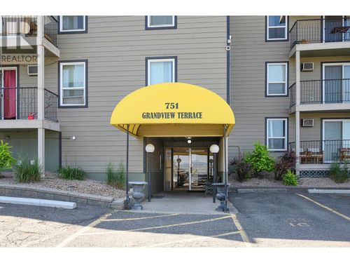 204-751 Grandview Terr, Kamloops, BC, V2C6C9 | Card Image