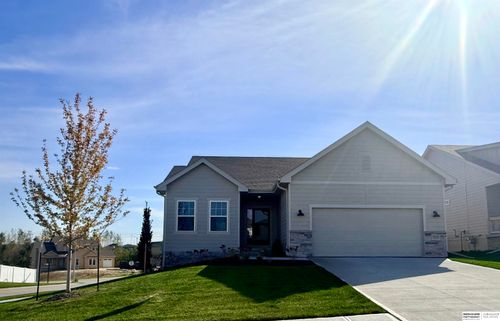 18403 Sage St, Omaha, NE, 68136-1703 | Card Image