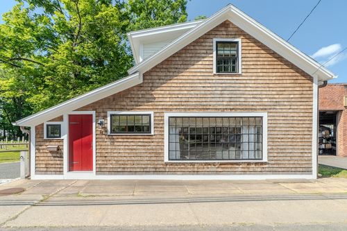 14 Sugarloaf St, South Deerfield, MA, 01373-1119 | Card Image