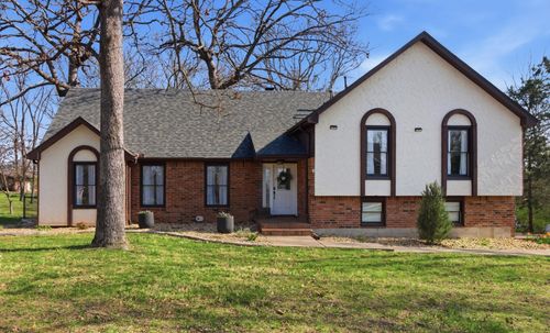 2009 W Broadway St, West Plains, MO, 65775-1966 | Card Image