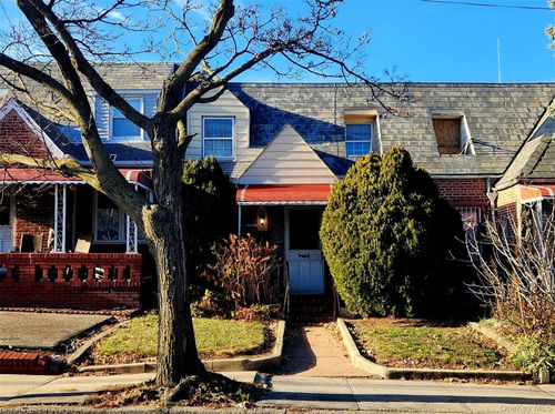 57-52 80th St, Middle Village, NY, 11379-5316 | Card Image