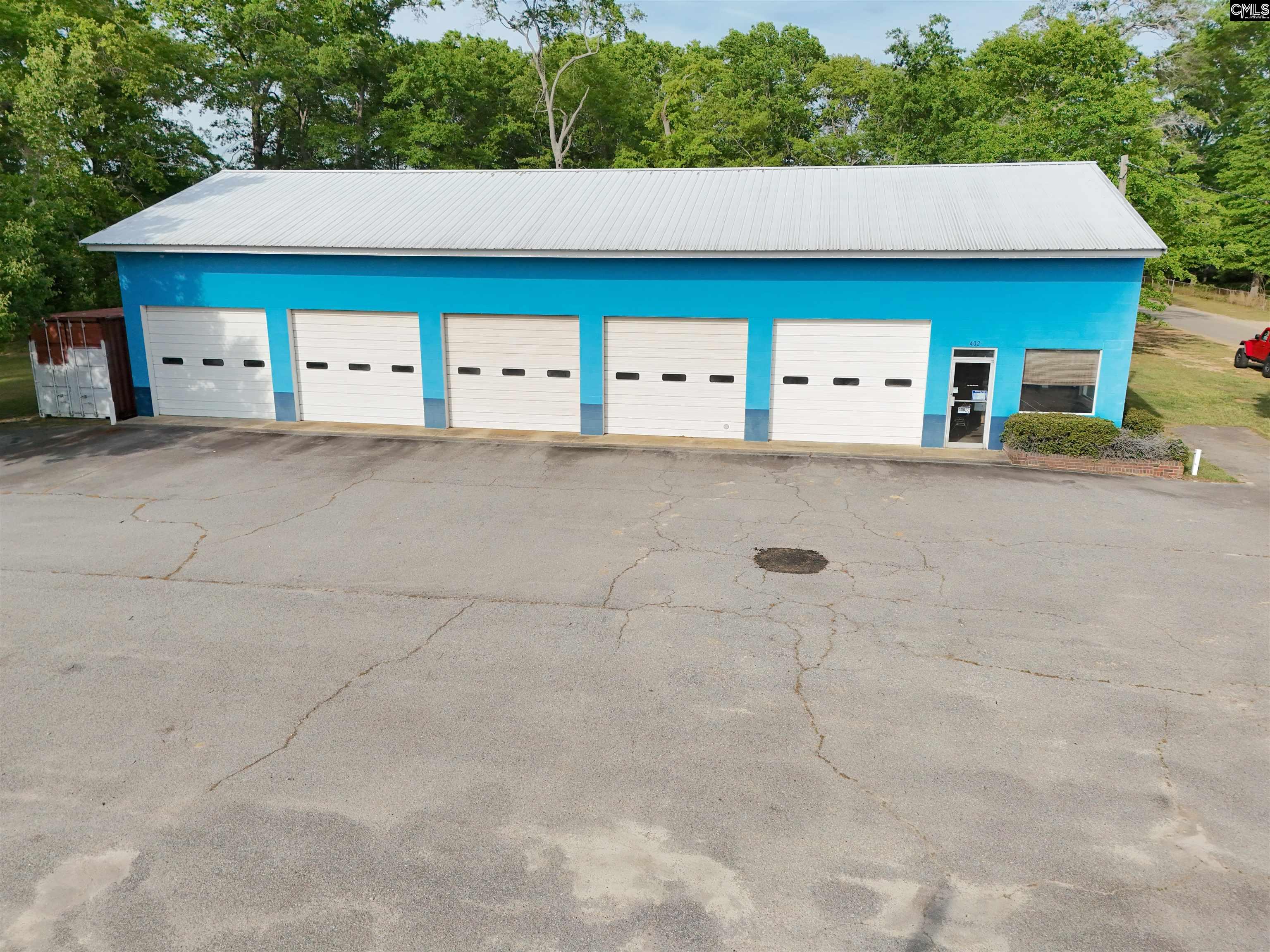 Commercial Sale in Leesville