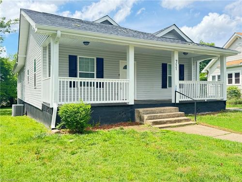 711 1st Rainbow St, Lexington, NC, 27295-1633 | Card Image