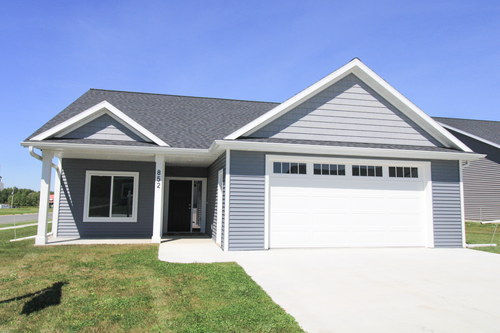 852 Bucknell Ln Se, Stewartville, MN, 55976-1683 | Card Image