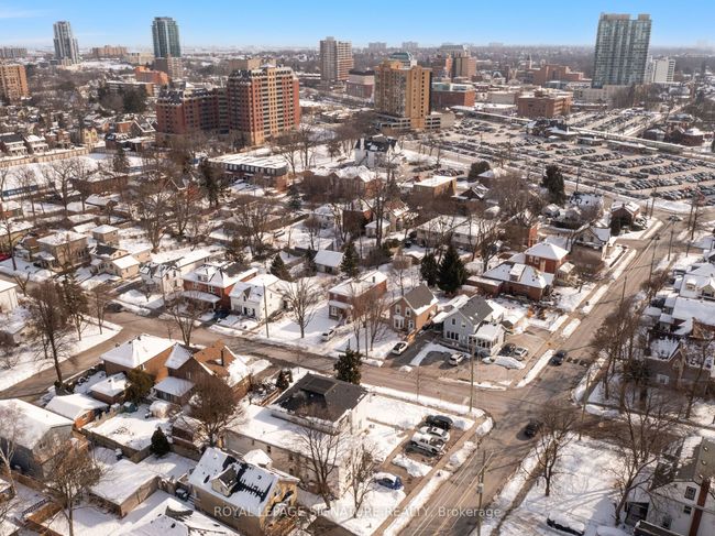 48 David St, Home with 10 bedrooms, 10 bathrooms and 11 parking in Brampton ON | Image 44