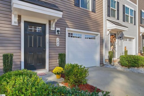 106 Sproles Ln, Easley, SC, 29642-1681 | Card Image
