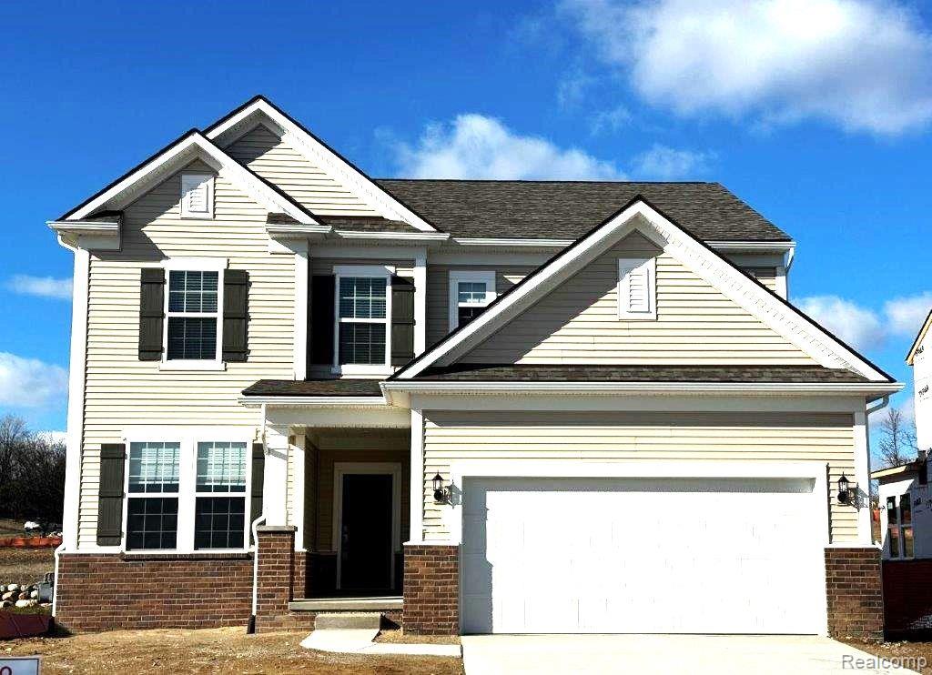 Paradise Pkwy, Milford, MI 48381 #1
