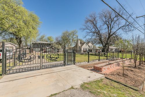 7612 Sommerville Place Rd, Fort Worth, TX, 76135-4226 | Card Image