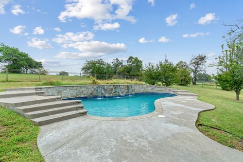 217 Naibara Trl, Weatherford, TX, 76088-4220 | Card Image