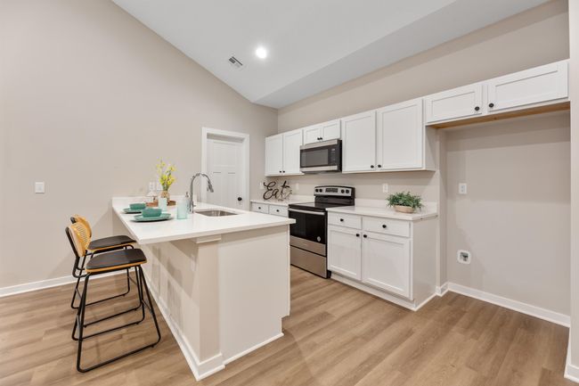 929 S Blaine St, Home with 4 bedrooms, 2 bathrooms and null parking in Newton KS | Image 8