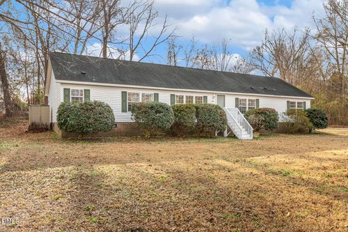 615 Nc Highway 96 S, Four Oaks, NC, 27524-7951 | Card Image