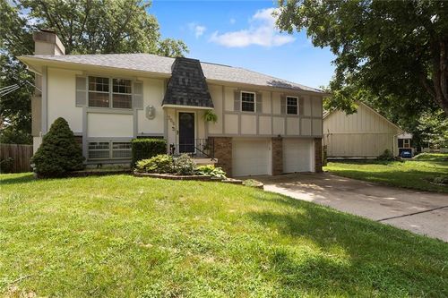 306 Sw Rockwood St, Blue Springs, MO, 64014-3941 | Card Image