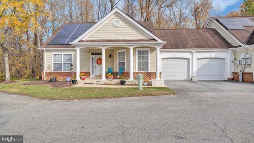 1 Rosebud Ct, UPPER MARLBORO, MD, 20774-8609 | Card Image