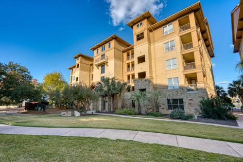 unit-41-98 Island Dr, Horseshoe Bay, TX, 78657-6169 | Card Image