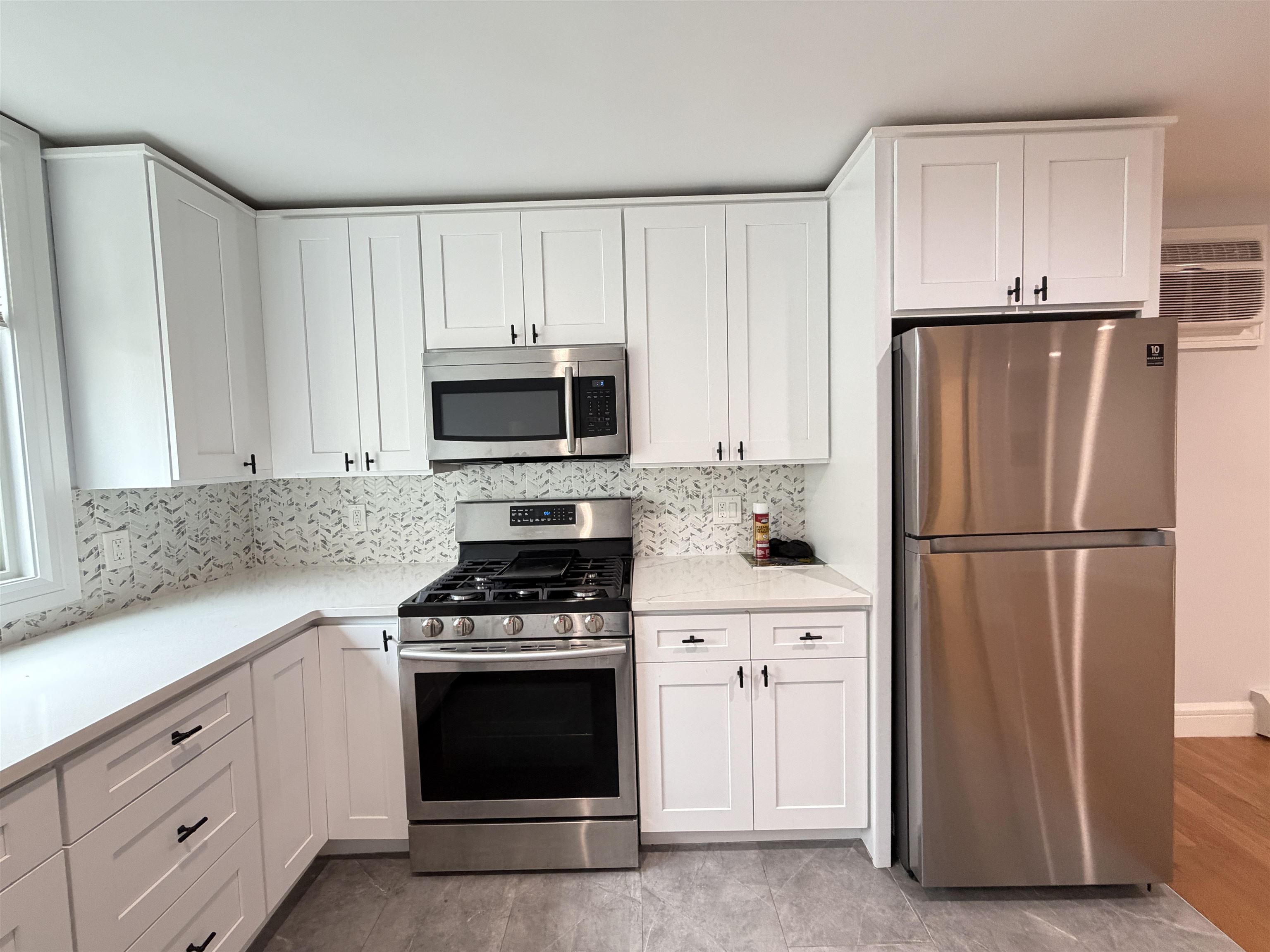 Residential Lease in JC, Heights 2