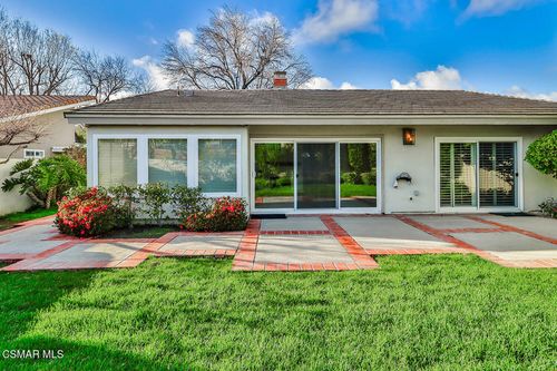 1046 Barrow Ct, Westlake Village, CA, 91361-1801 | Card Image